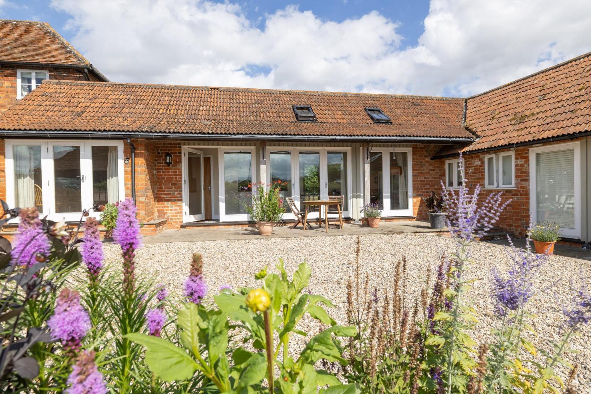 Little Park Farm Queen Anne Farmhouse & Apartments Stratfield Mortimer Extérieur photo